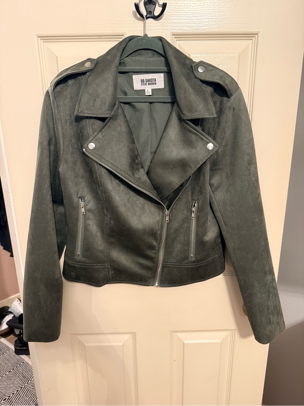 BB Dakota Olive Green Suede Cropped Moto Jacket NWOT sz L